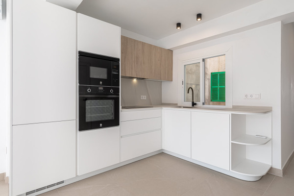 Hochwertig renoviertes Apartment nahe dem Szeneviertel Santa Catalina Bild 3