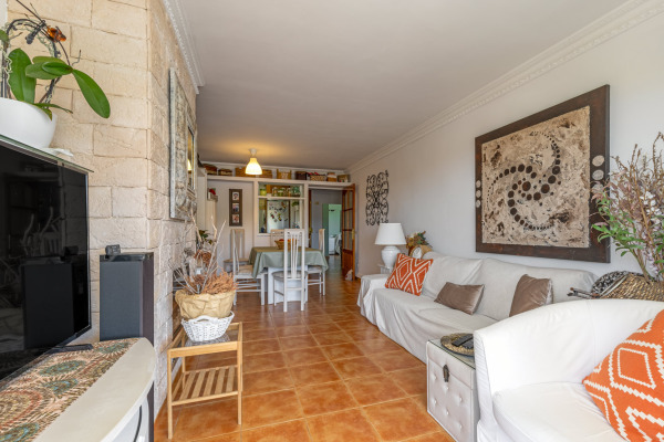 Südöstlich ausgerichtete Meerblick-Wohnung zur Modernisierung Bild 5