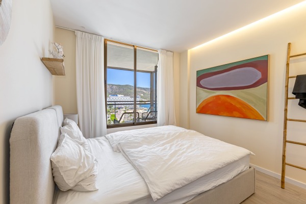 Hochwertig saniertes Apartment direkt am Strand von Palmanova Bild 8