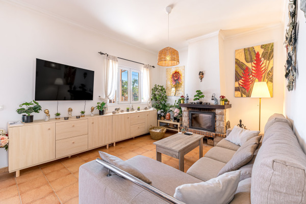 Mediterranes Haus mit Ferienvermietlizenz und Pool im Süden Mallorcas Bild 4