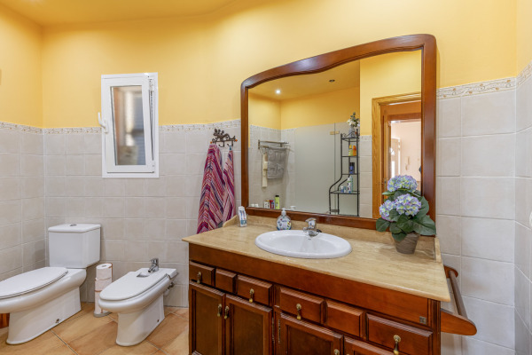 Mediterranes Haus mit Ferienvermietlizenz und Pool im Süden Mallorcas Bild 9