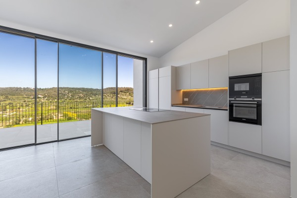 Stadthaus im modernen Design im Dorf Sa Cabaneta bei Palma Bild 3