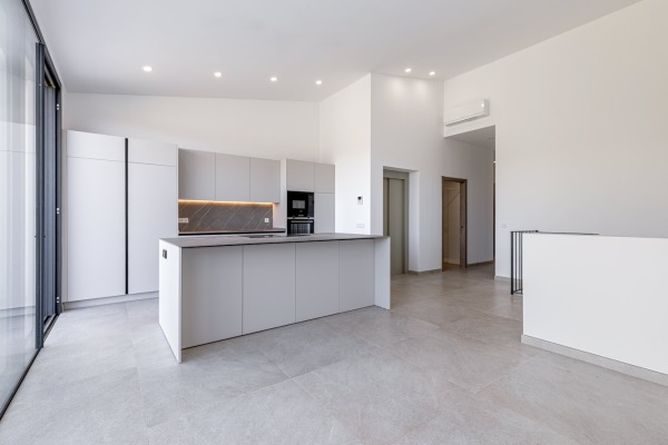 Stadthaus im modernen Design im Dorf Sa Cabaneta bei Palma Bild 4