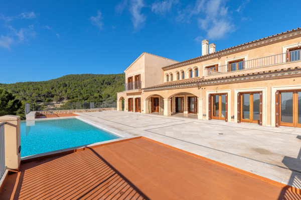 Herrschaftliche Neubauvilla mit herrlichem Meerblick in Camp de Mar Bild 11