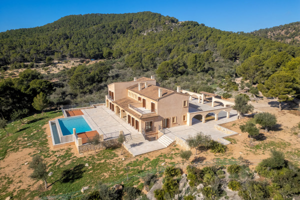 Herrschaftliche Neubauvilla mit herrlichem Meerblick in Camp de Mar Bild 12