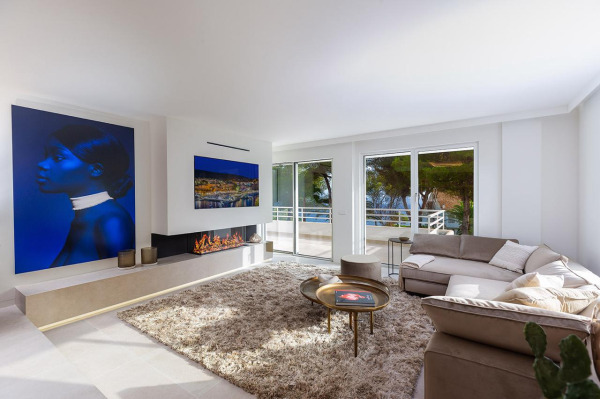 Hochwertig modernisiertes Penthouse in exklusiver Anlage direkt am Meer Bild 2