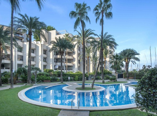 Meerblick-Penthouse mit privater Dachterrasse direkt am Paseo Marítimo