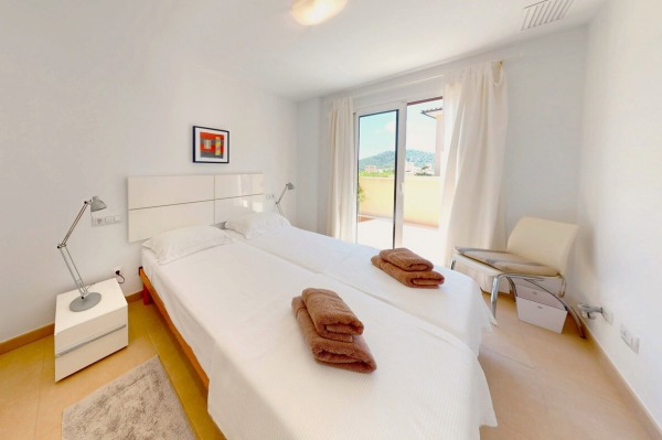 Mediterranes Reihenhaus mit herrlichem Blick auf das Meer von der Dachterrasse Bild 10