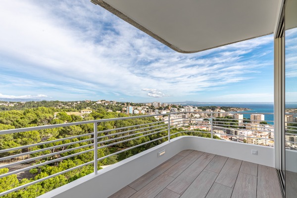 Komplett renoviertes Penthouse mit Weit-Meerblick Bild 10