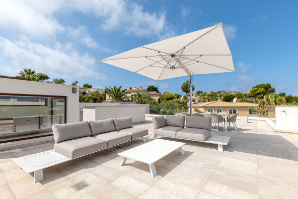 Moderne Luxusvilla mit Meerblick in Santa Ponsa Bild 3