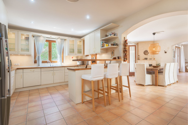 Mediterrane Villa in beliebter, ruhiger Wohnlage von Nova Santa Ponsa Bild 6