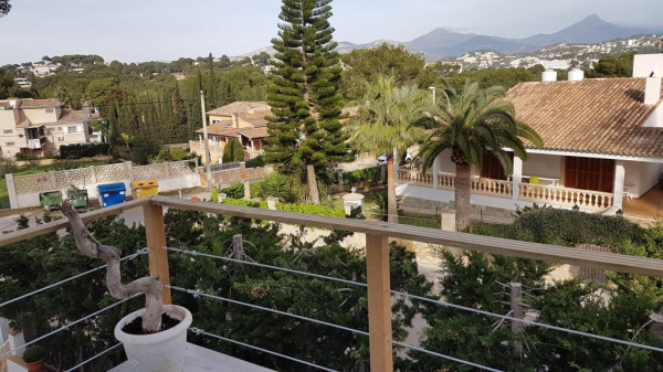 Mediterrane Villa mit viel Potenzial in zentraler Lage von Santa Ponsa Bild 6