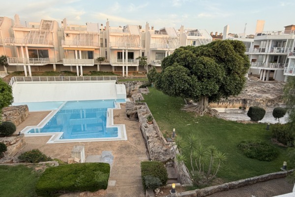 Modernisiertes Endreihenhaus mit Blick auf das Meer in Son Veri Nou Bild 3