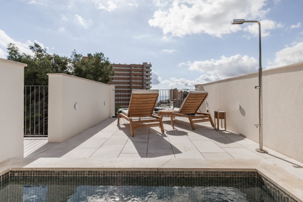 Neues Meerblick-Penthouse mit italienischem Flair und modernster Technik