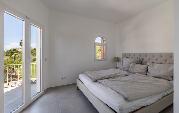 Mediterrane Villa mit privatem Pool direkt am Golfplatz in Santa Ponsa Bild 9