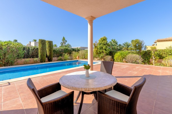 Mediterrane Villa mit Meerblick nahe des Golfplatzes Maioris Bild 7