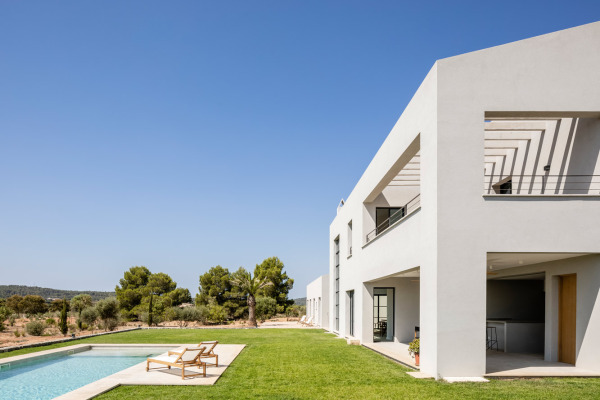 Exklusive Neubaufinca im modernen Design und mit Pool Bild 3