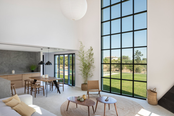 Exklusive Neubaufinca im modernen Design und mit Pool Bild 4