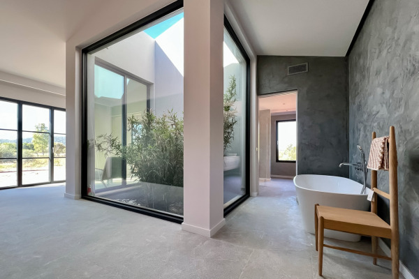 Exklusive Neubaufinca im modernen Design und mit Pool Bild 9