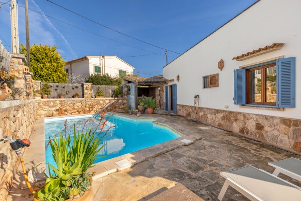 Mediterrane Villa mit Südwestausrichtung direkt am Meer in Cala Figuera Bild 3