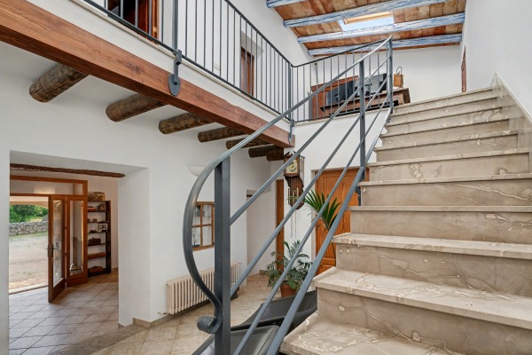 Authentische Finca mit viel Potential in den Bergen bei Santa Maria Bild 9