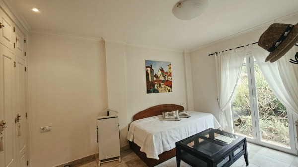 Mediterrane Garten-Wohnung mit Südterrasse im Golf Santa Ponsa Bild 9
