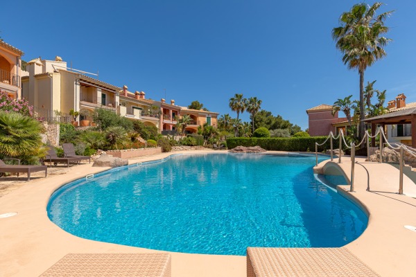 Mediterrane Garten-Wohnung mit Südterrasse im Golf Santa Ponsa Bild 3