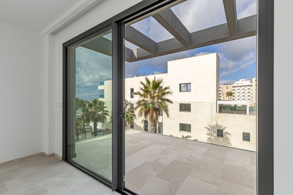Neues Penthouse mit privatem Pool in Strandlage an der Playa de Palma Bild 4