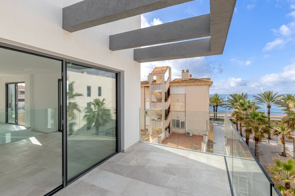 Neues Penthouse mit privatem Pool in Strandlage an der Playa de Palma Bild 11