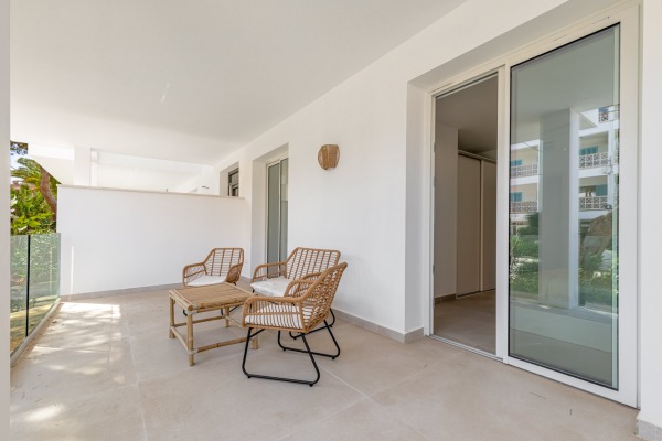 Neuwertiges Apartment mit privatem Pool zur Langzeitmiete Bild 7