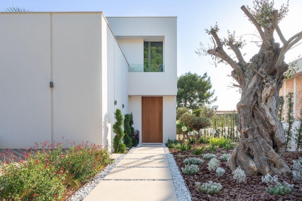 Moderne Luxus-Neubauvilla in begehrter Lage von Santa Ponsa im Südwesten Bild 3