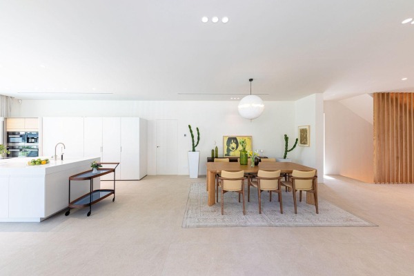 Moderne Luxus-Neubauvilla in begehrter Lage von Santa Ponsa im Südwesten Bild 10