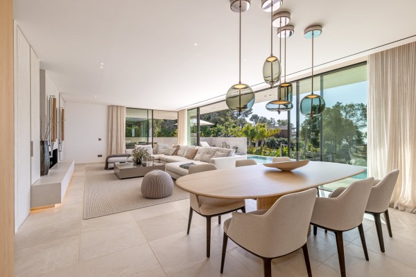 Moderne, außergewöhnliche Luxusvilla mit Meerblick in Portals Nous Bild 5