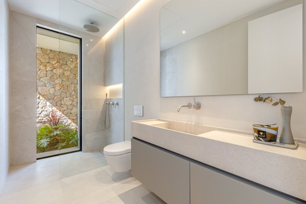 Moderne, außergewöhnliche Luxusvilla mit Meerblick in Portals Nous Bild 10