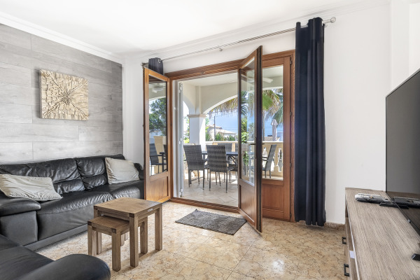 Doppelhaus mit zwei Wohneinheiten und gemeinsamem Pool in Cala Pi Bild 6