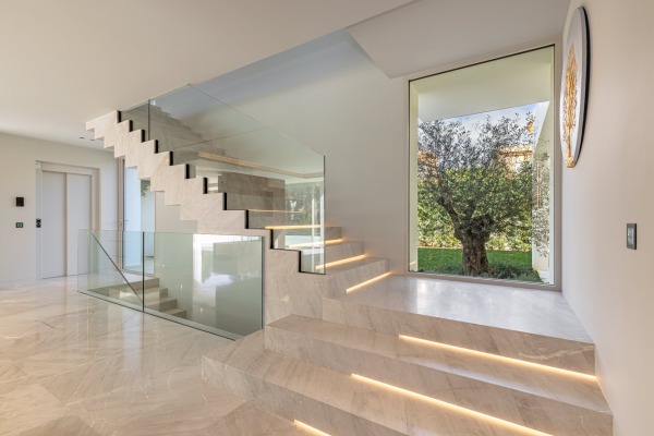 Neugebaute Luxusvilla in Santa Ponsa im Südwesten Mallorcas Bild 7