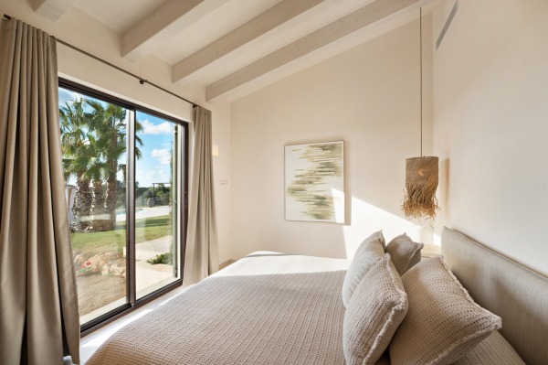 Exklusive Neubaufinca im modernen Stil in Ses Salines im Südosten Mallorcas Bild 9