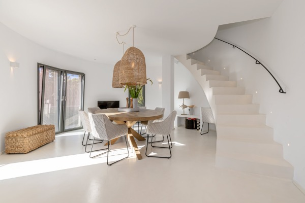 Exklusive Doppelhaushälfte mit Ferienvermietlizenz und Teilmeerblick Bild 5