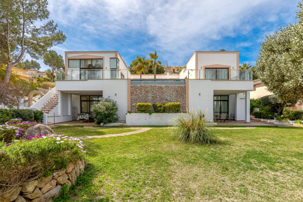 Außergewöhnliche Villa mit wunderschönem Panoramablick in Santa Ponsa Bild 5