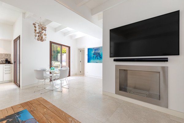 Modernes Stadthaus mit Pool und Garage in El Molinar Bild 2