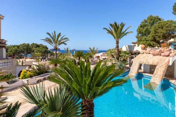 Renovierte Wohnung in einer exklusiven Wohnanlage direkt am Meer Bild 3