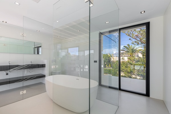 Neue, moderne Villa zum Erstbezug in Bahia Grande Bild 10