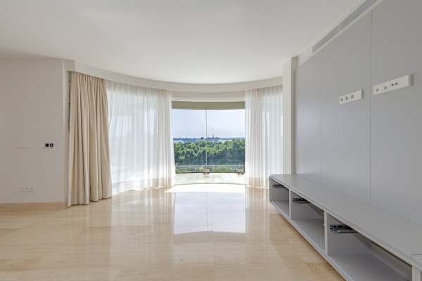 Luxuriöses Apartment mit spektakulärem Blick über den Hafen von Palma Bild 5