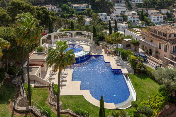 Mediterranes Apartment mit privatem Garten in luxuriöser Wohnanlage Bild 3