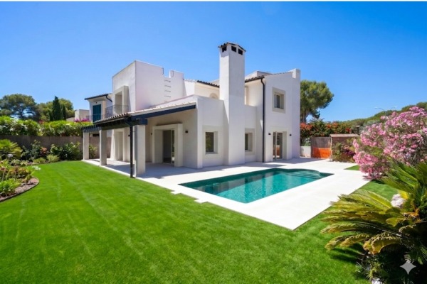 Modern sanierte Villa an den Golfplätzen von Santa Ponsa