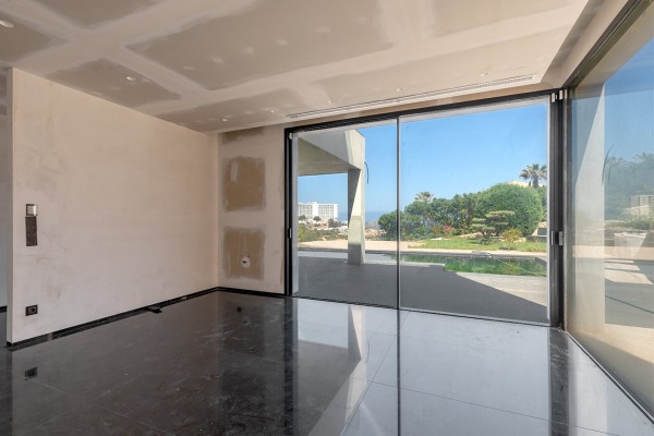 Moderne Neubau Strandvilla in 1. Meereslinie oberhalb der Cala Domingos Bild 9