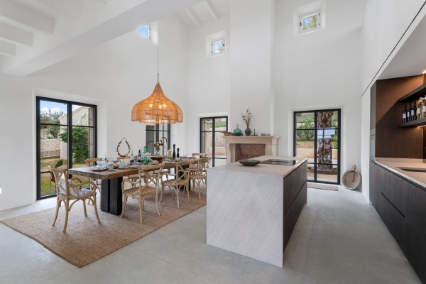 Luxuriöses Neubau-Landhaus mit Weinanbau und Gästeapartment in Montuiri Bild 2