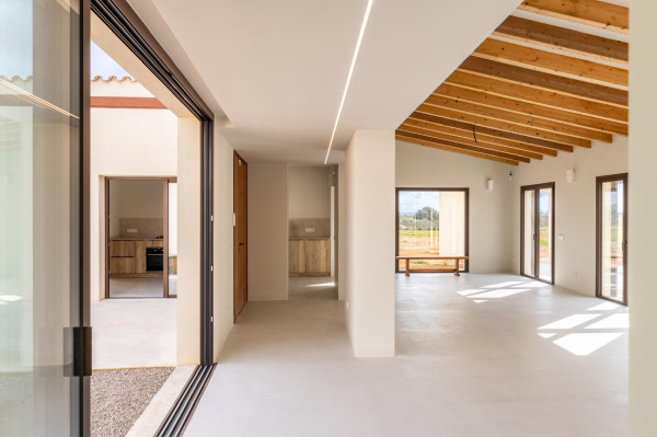 Neu gebaute Finca in schöner Lage zwischen Campos und der Küste Bild 5