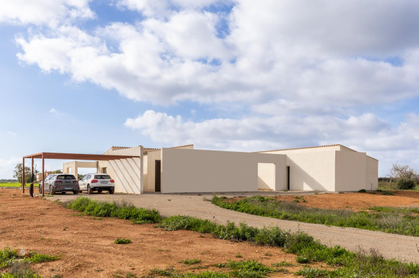 Neu gebaute Finca in schöner Lage zwischen Campos und der Küste Bild 10