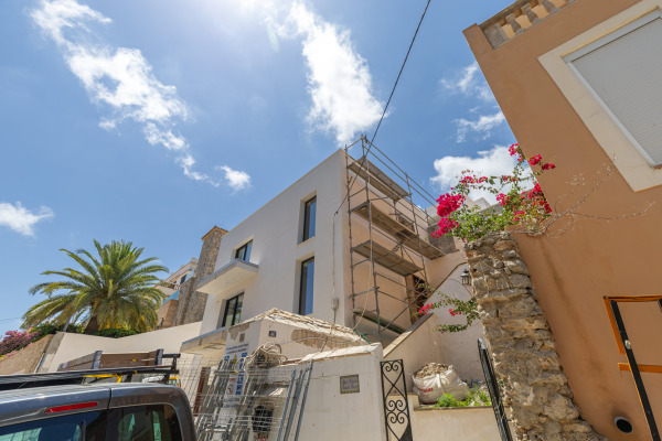 Komplett renoviertes Haus mit 3 drei Etagen in Genova Bild 3